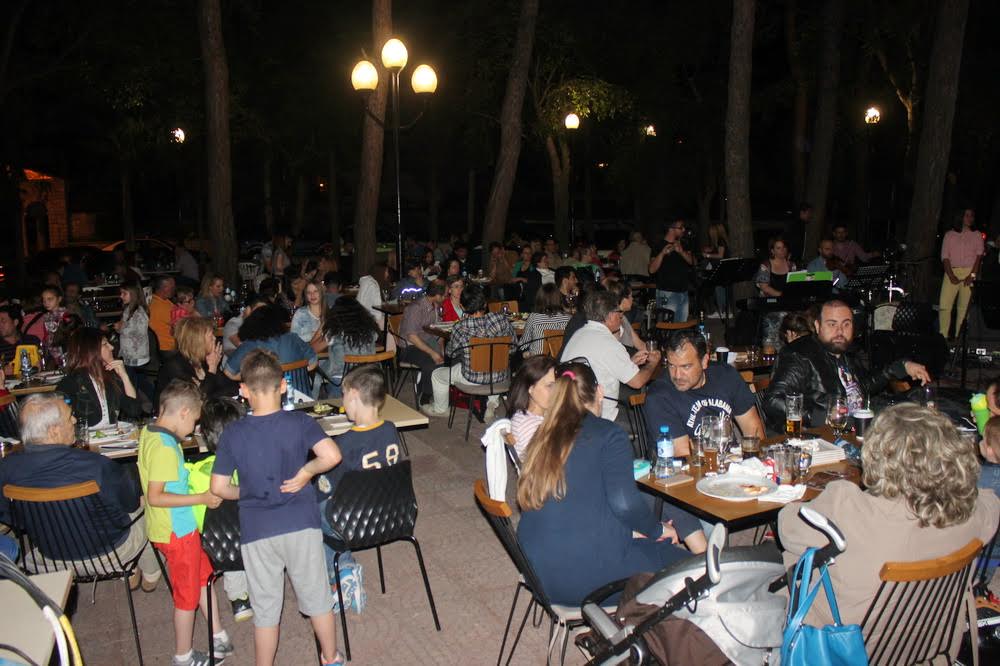 rrraqerthsrytjdtyjtuytt7y