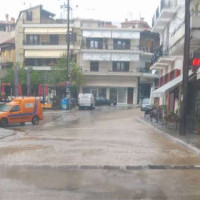 Ποτάμι θύμιζαν οι δρόμοι της Σιάτιστας μετά την καταιγίδα της Παρασκευής! Δείτε το βίντεο