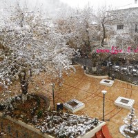 Δείτε όμορφες φωτογραφίες από τα χιονισμένα Σέρβια, την κεντρική πλατεία και την Καστροπολιτεία