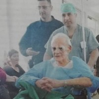 Σε άθλια κατάσταση ο Άκης Τσοχατζόπουλος – «Οι φλέβες του σπάνε, αιμορραγεί, οι κοριοί του πίνουν το αίμα»