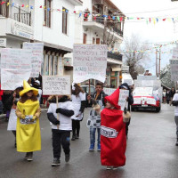 Αναβίωσε και φέτος το έθιμο των Μπουμπουσιαριών στη Σιάτιστα