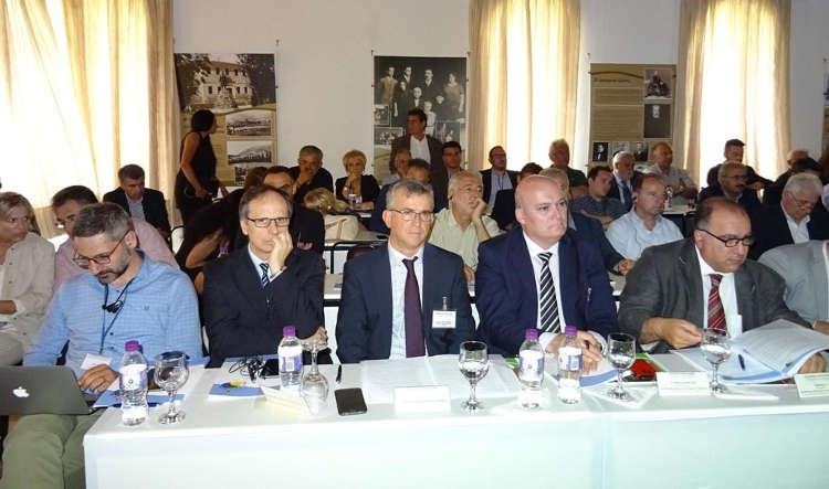 76rt7ki65rf765f7f6587ik