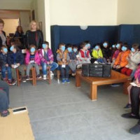 Κοντά στους ωφελούμενους του Κέντρου Ημερήσιας Φροντίδας Ηλικιωμένων τα παιδιά του 14ου Νηπιαγωγείου Πτολεμαΐδας