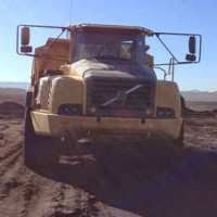 Εργατικό τροχαίο ατύχημα από ανατροπή Ούνιμοκ στο Ορυχείο του Νοτίου Πεδίου – Τραυματισμός 42χρονου εργαζομένου σε εργολάβο