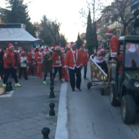4ο Santa Claus Run στη Πτολεμαΐδα – Έτρεξαν και φέτος για καλό σκοπό οι ΑγιοΒασίληδες της πόλης – Δείτε το βίντεο