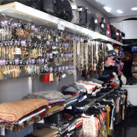 Μοναδικά χειμωνιάτικα αξεσουάρ από το κατάστημα Joy’s Accessories στην Κοζάνη