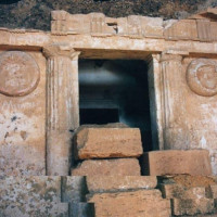 2ο Φεστιβάλ Πτολεμαΐδας: Ανοίγει στο κοινό ο Μακεδονικός Τάφος της Σπηλιάς για δύο μοναδικές μέρες