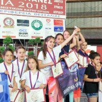 Νέες επιτυχίες για τα «Δελφίνια Πτολεμαΐδας» σε κολυμβητικούς αγώνες στη Λάρισα