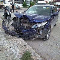 Τροχαίο ατύχημα με σύγκρουση 2 αυτοκινήτων στην πόλη της Πτολεμαΐδας – Δείτε φωτογραφίες