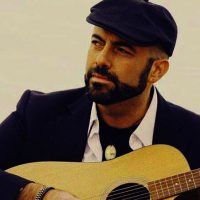 «Νύχτωσε νωρίς»: Το τραγούδι του Δημήτρη Γαύρου από την Κοζάνη που ερμηνεύει ο Βασίλης Παπακωνσταντίνου