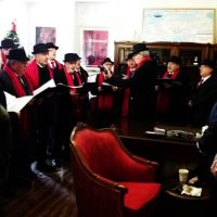 Πρωτοχρονιάτικα κάλαντα στο Δημαρχείο Εορδαίας με την ανακοίνωση της δημιουργίας παραρτήματος του ωδείου της Βιέννης στην Πτολεμαΐδα