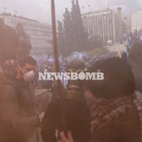 Συλλαλητήριο για τη Μακεδονία: Ξύλο και χημικά – Παρακρατικοί και ΕΛ.ΑΣ. διέλυσαν τη συγκέντρωση – Βίντεο και φωτογραφίες