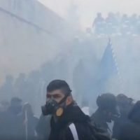 Συλλαλητήριο για το Μακεδονικό: Ένταση και χημικά στη Βουλή