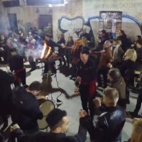 Αυτό είναι το νέο αποκριάτικο τραγούδι από τον Φανό «Η Κόζιανη»