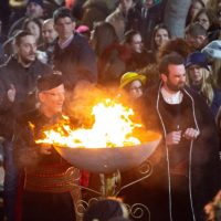 Δείτε φωτογραφίες από το άναμμα του πρώτου φανού της Κοζανίτικης Αποκριάς 2019 Πηγάδ΄ Κεραμαριό