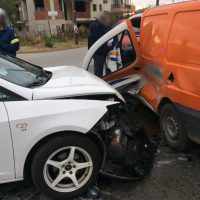 Τροχαίο ατύχημα με δύο τραυματίες στην Πτολεμαΐδα – Δείτε βίντεο και φωτογραφίες