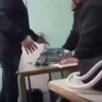 Βίντεο: Μαθητής του ΕΠΑΛ βρίζει με χυδαίο τρόπο την καθηγήτριά του – Άμεση κινητοποίηση της Κεραμέως