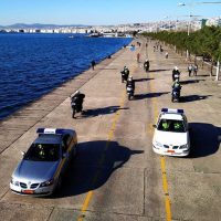 Μεγάλη επιχείρηση Δήμου και Αστυνομίας στην παραλία Θεσσαλονίκης για τους «απείθαρχους» πολίτες! Δείτε φωτογραφίες
