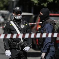 Επιχείρηση της Αντιτρομοκρατικής σε Σεπόλια και Εξάρχεια: Βρήκαν τούνελ και αντιαρματικά!