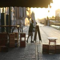 Διευκρινίσεις σχετικά με τις υπηρεσίες take away και delivery των καταστημάτων εστίασης