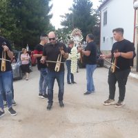 Υπό τους ήχους της ποντιακής λύρας η κηδεία του 39χρονου Γιάννη Πασσαλίδη στην Πεντάβρυσο Εορδαίας