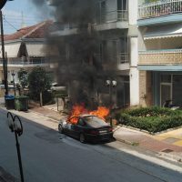 Φωτιά σε αυτοκίνητο στην οδό Νοσοκομείου στην Πτολεμαΐδα – Δείτε το βίντεο