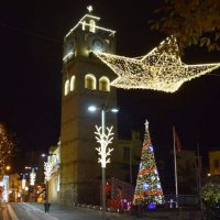Κοζάνη: Συνεχίζεται ο χριστουγεννιάτικος στολισμός – Προσωρινή  διακοπή κυκλοφορίας σε οδούς του κέντρου την Κυριακή 27 Νοεμβρίου