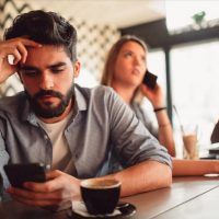 Τι είναι η παθητική-επιθετική συμπεριφορά;