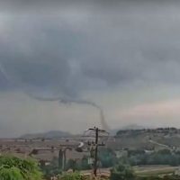 Βίντεο: Εντυπωσιακές εικόνες από ανεμοστρόβιλο στη Μελίτη Φλώρινας