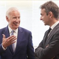 Τα «δώρα» Μητσοτάκη στον Μπάιντεν – Γράφει ο Μιχάλης Ραμπίδης