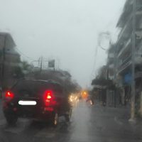 Καιρός: Βροχές και καταιγίδες μέχρι την Πέμπτη – Ποιες περιοχές βρίσκονται στο επίκεντρο της κακοκαιρίας