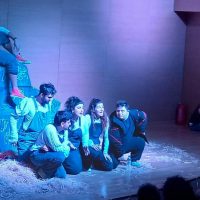 Όταν ανέβηκε στην σκηνή ο Γιάννης – Της Ουρανίας Στυλιάδου