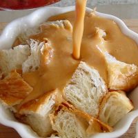 Περίσσεψαν μελομακάρονα και κουραμπιέδες; Αξιοποιήστε εύκολα και δημιουργικά τα γλυκά των γιορτών!