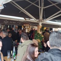 Το αδιαχώρητο στο κέντρο της Κοζάνης την Παραμονή 24 Δεκεμβρίου – Εορταστικό κλίμα στους δρόμους της πόλης – Πανδώρα & μηχανόβιοι Αγιοβασίληδες! Δείτε βίντεο