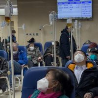 Παγκόσμια ανησυχία με την έκρηξη κρουσμάτων κορονοϊού στα νοσοκομεία της Κίνας- Τρέχει να ‘προλάβει’ νέο κύμα ηΕΕ