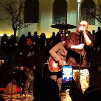 Πλήθος κόσμου στην συναυλία του Χρήστου Δάντη παρά το κρύο στην κεντρική πλατεία Κοζάνης – Δείτε το βίντεο