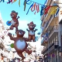 Δείτε την παρέλαση της Μικρής Αποκριάς στην Κοζάνη – Το αδιαχώρητο από κόσμο – Στους 19 βαθμούς Κελσίου η θερμοκρασία – Δείτε Βίντεο