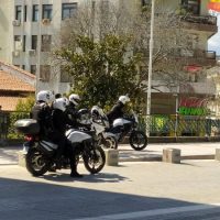 Βρέθηκε ο άντρας που αναζητούνταν από την Αστυνομία για παρενόχληση ανήλικων κοριτσιών στην Κοζάνη – Προσήχθη στο Αστυνομικό Μέγαρο Κοζάνης