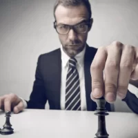 Η κακή χρήση της εξουσίας – Του Χαράλαμπου Παπαδόπουλου