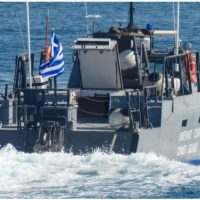 Πάτρα: Σoρός άνδρα εντοπίστηκε σε παραλία – Οι αρχές εξετάζουν πιθανή αυτοκτονiα από τη γέφυρα του Ρίου