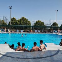 Έπιασαν τις πισίνες οι Κοζανίτες – Δείτε φωτογραφίες