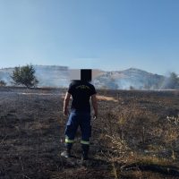 Φωτιά επάνω από τον Άγιο Νικάνορα Κοζάνης – 5 υδροφόρα οχήματα και 13 άντρες της Πυροσβεστικής Υπηρεσίας Κοζάνης – Δείτε βίντεο