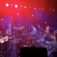 Ρεκόρ επισκέψεων την τελευταία βραδιά στο Fiesta Voio με τον Θανάση Παπακωνσταντίνου – Δείτε το βίντεο