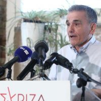 Ανακοίνωσε την υποψηφιότητά του για την προεδρία του ΣΥΡΙΖΑ ο Ευκλείδης Τσακαλώτος
