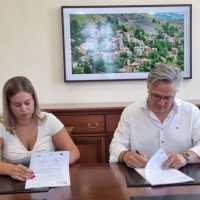 Υπογραφή σύμβασης ενός ακόμη μεγάλου έργου αγροτικής οδοποιίας στο Δήμο Βοΐου