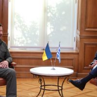Πρώτη επίσκεψη του Ουκρανού Προέδρου στην Ελλάδα – Oι δηλώσεις των δύο ηγετών από το Μέγαρο Μαξίμου