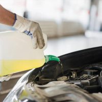 Λιπαντικά αυτοκινήτων και βιομηχανικά λιπαντικά: Πως επιλέγω κάθε φορά;