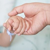 Ο μικρός Διονύσης ζητά τη βοήθεια όλων μας για να χειρουργηθεί στο μάτι του – Δείτε το βίντεο που ετοίμασαν οι παίκτες της Εθνικής Ελλάδος Ποδοσφαίρου