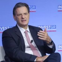 Επιδότηση στους λογαριασμούς ρεύματος και τον Σεπτέμβριο προανήγγειλε ο Σκυλακάκης