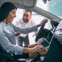 Ενοικιάσεις αυτοκινήτων: Η ελευθερία της εξερεύνησης κορυφαίων προορισμών 